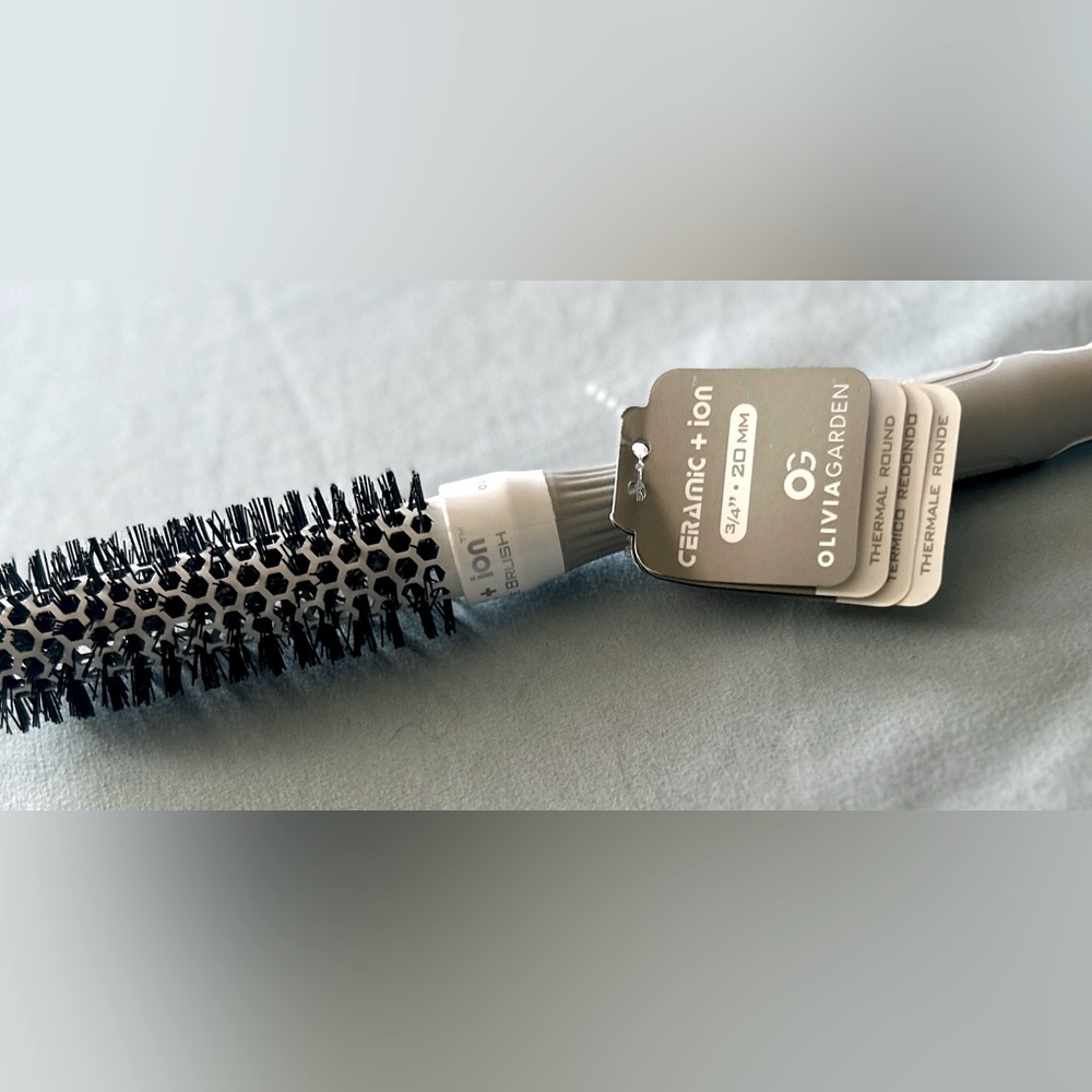 OLIVIA GARDEN CERAMIC ION THERMAL ROUND HAIRBRUSH - CI 35 - 1" INCH